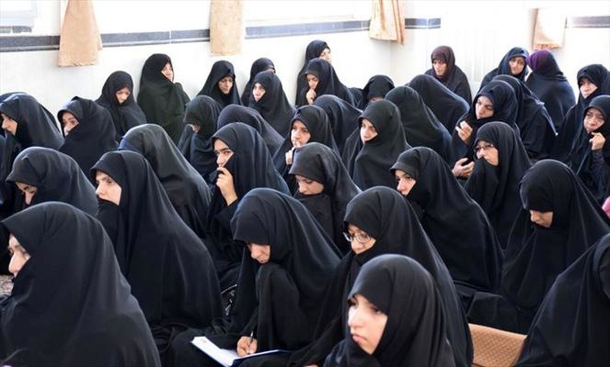 ۱۶ هزار طلبه خواهر در مدارس به فعالیت فرهنگی و تبلیغی مشغول هستند