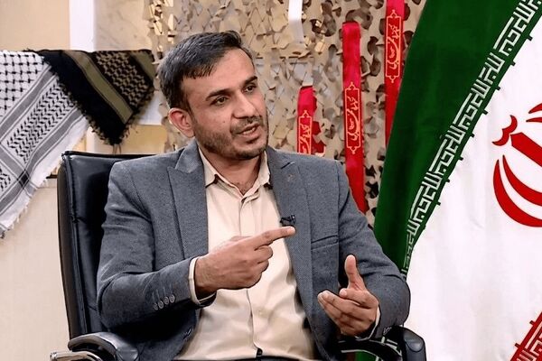 معاون سیاسی نیروی دریایی سپاه: ابتکار عمل در تنگه هرمز همچنان دست ایران است