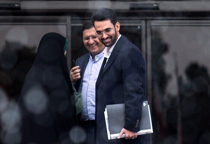 سوتی خنده‌دار کیهان؛ چرا آذری جهرمی که ۷ سال داشت به جبهه نرفته!