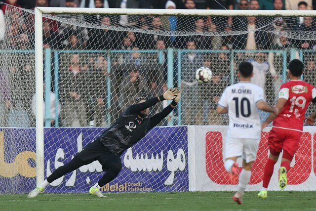 بازی پرسپولیس مقابل ملوان بدون تماشاگر شد؟