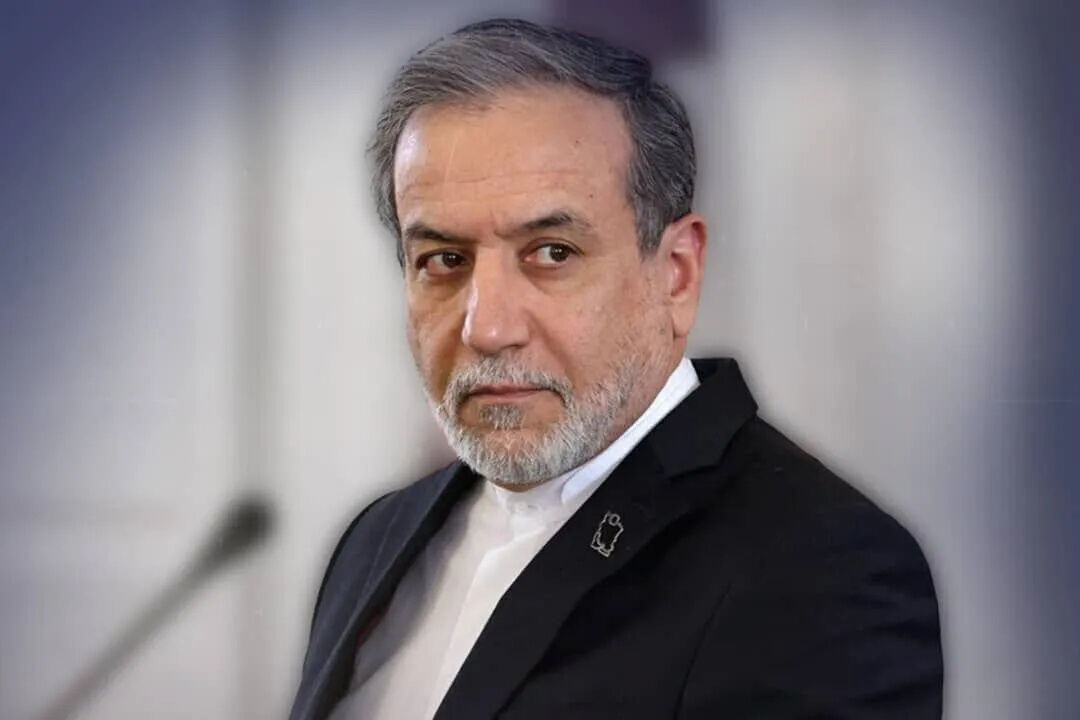 عراقچی: حملات اخیر به تأسیسات نفتی، پالایشگاهی، انرژی و هسته‌ای ایران، خطرات جدی زیست‌محیطی ایجاد کرده / نباید اجازه دهیم متجاوزان از زیر بار مسئولیت اقدامات جنایتکارانه خود فرار کنند