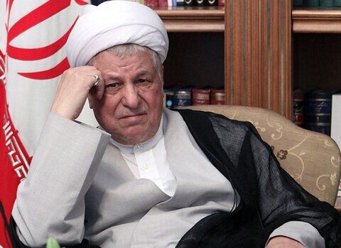 ببینید | خیلی غیرعالمانه است کسانی به اتکاء بعضی چیزهایی که در روایات ماست، خانمها را خانه‌نشین کنند