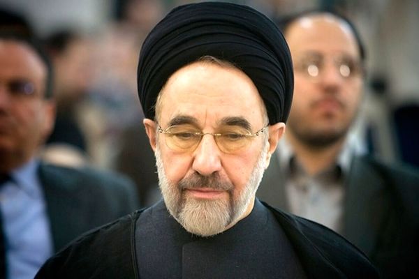 پیام جدید سید محمد خاتمی: باید از گام بلند و شجاعانه امضای تفاهم‌نامه میان ایران و آمریکا به‌جد خشنود بود / اینک زمان حمایت حامیان و منتقدان نظام از مذاکره و مذاکره کنندگان است
