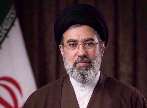 رهبرانقلاب: حکام‌ منطقه دشمن واقعی خود را بشناسند/آحاد ملت اجازه بروز اختلاف بین خود ندهند