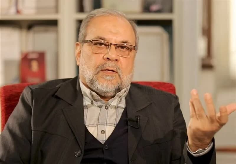 دبیر شورای عالی امنیت ملی: مشت گره کرده رهبر شهید در لحظه عروج، نماد ماندگار دکترین امنیت ملی ما است/ عاملین شهادت رهبر انقلاب، در وقت خود به سزایشان می‌رسند
