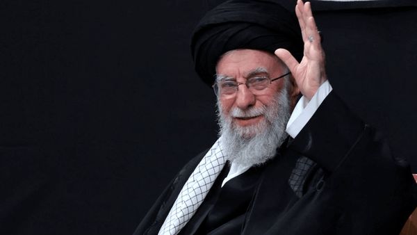 تولیت آستان قدس: اختیار تعیین مکان دفن رهبر شهید در اختیار ولی‌فقیه و بیت شریف است / چند نقطه تاکنون فرموده‌اند و ما آن مکان‌ها را آماده کرده‌ایم / آستان قدس هیچ‌گونه دخالتی در این امر ندارد