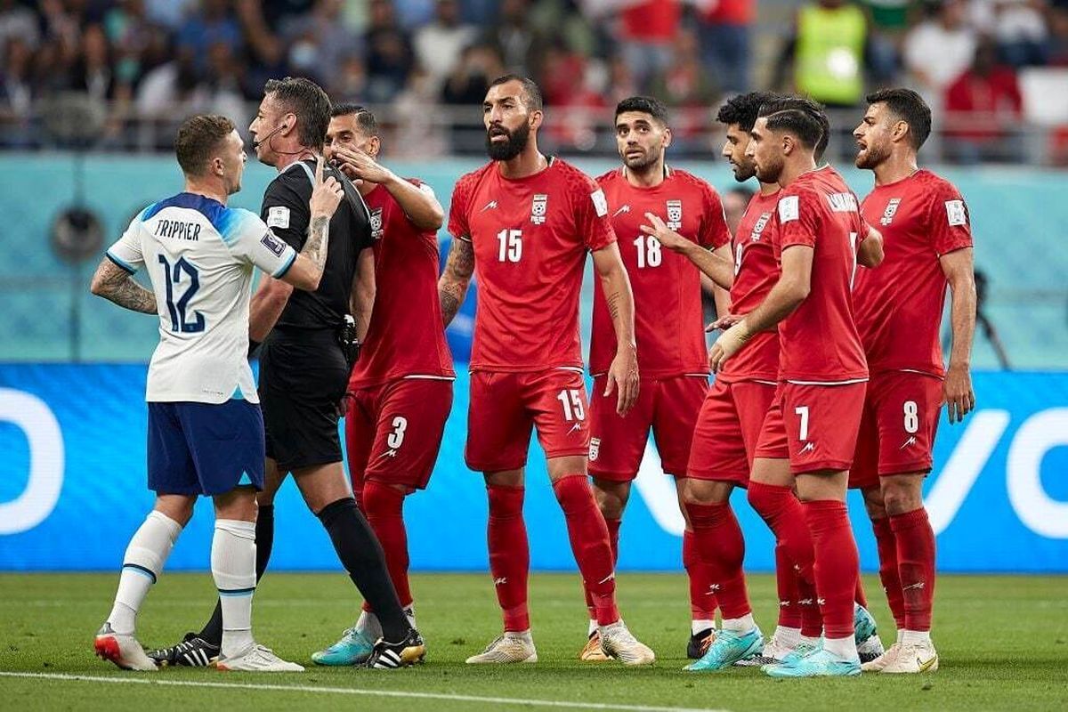 فعال حزب‌اللهی: ما به خودمان باختیم نه به انگلیس