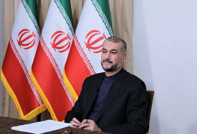 اعلام آمادگی وزیر امور خارجه برای اعزام گروه‌های موسیقی به خارج از کشور