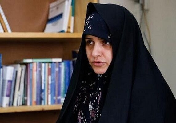 نظر همسر رئیسی درباره کتاب «هنر زنانه زیستن» میشل اوباما؛ معلوم است که با او همراه نیستم + ویدئو