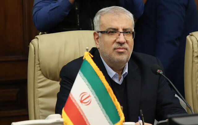 در ساخت پالایشگاه گازی و نفتی خودکفا شدیم