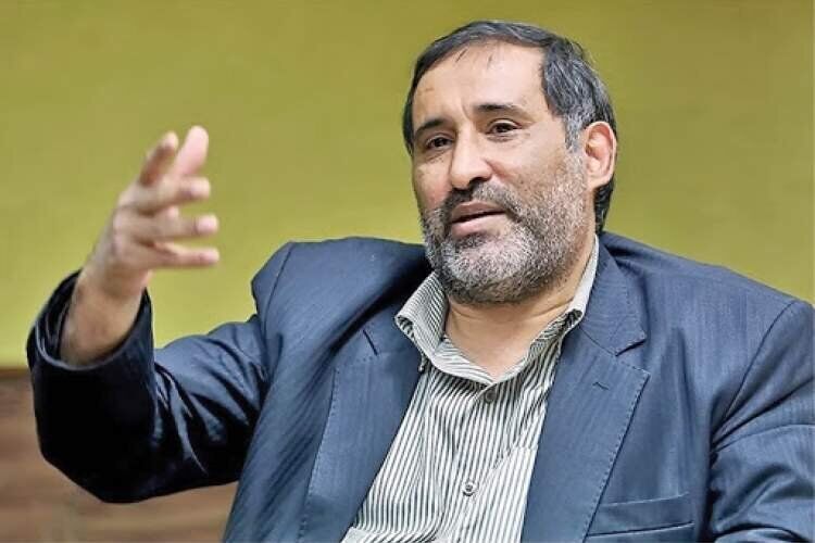 یک مقام صداوسیما: به تک تک این ۱۸۰ نفر حاضر در بیانیه اقتصاددانان مشکوکم؛ باید تسویه عناصر دانشگاهی را از همین جمع شروع کرد