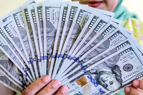 قیمت دلار و قیمت یورو امروز جمعه ۳۰ مرداد ۱۴۰۵ + جدول
