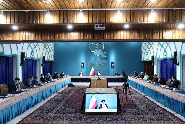 ورود مسافر از تمامی مرزهای زمینی، هوایی و دریایی باید با انجام تست تشخیص کرونا باشد/توسعه واکسیناسیون دُز یادآور برای پیشگیری از کرونا ضروری است