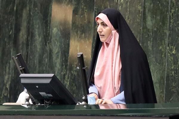  کمیسیون آموزش مجلس با موضوع ممنوع‌الخروجی دانشجویان مخالف است