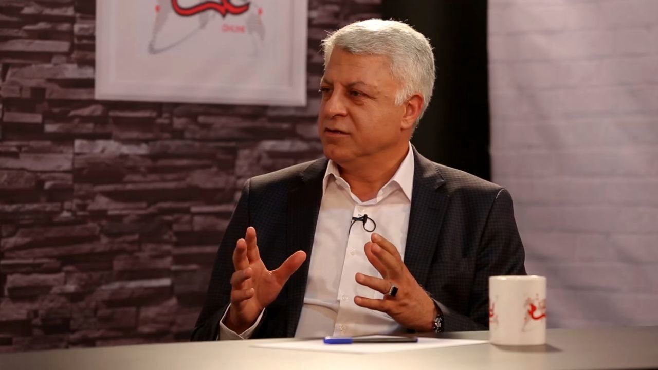 وقتی پلیس به جای مبارزه با دزدان و تروریست‌ها با دختران می‌جنگند معلوم است سارقان مسلح به راحتی سرقت می‌کنند 