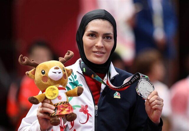 اولین زن مسلمان UFC خواهم بود که با حجاب مبارزه می‌کند