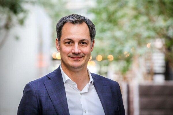 نخست وزیر بلژیک با دوچرخه مصدوم شد