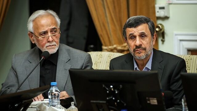 احمدی‌نژاد از پرویز داوودی دلخور بود که در مراسم ختمش شرکت نکرد؟