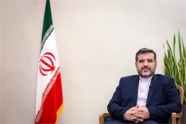 وزیر ارشاد از حسین طائب قدردانی کرد