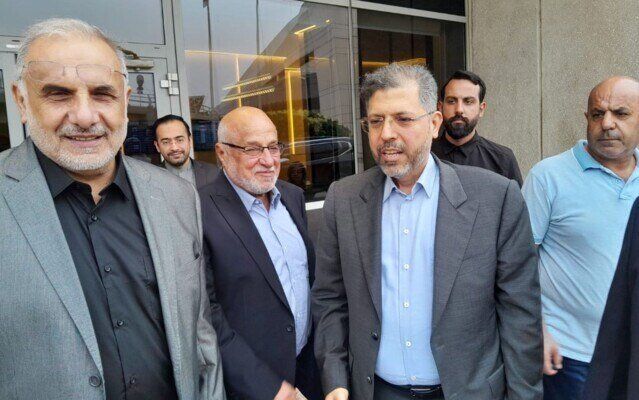 خطیب زاده با استقبال نمایندگان جنبش امل وارد لبنان شد