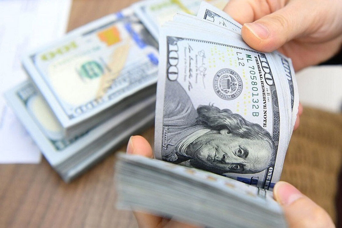 ببینید |  پیش‌بینی قیمت دلار در روزهای آینده