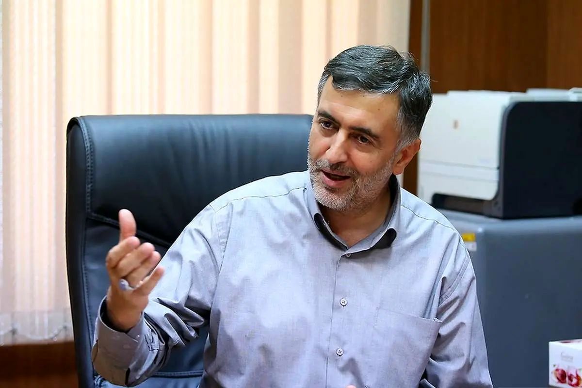 گنجی: «جعفر پناهی» کروات پوشیده، اما هی ایران ایران می‌کند؛ مدعیان ملی‌گرایی هم عمدتا اینگونه‌اند
