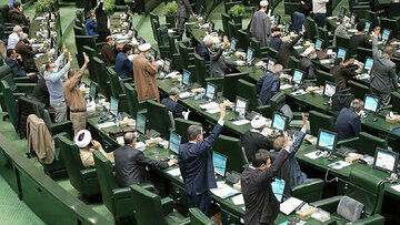 عصبانیت روزنامه دولت از رد لایحه بودجه در مجلس