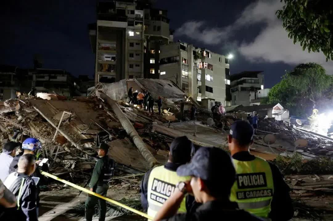 ساعت،آوار،زنده،نفر،روز،بازماندگان،آمريكاي،فاجعه
