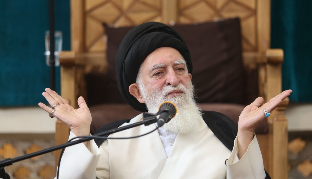 ببینید| اعتراض شدید‌اللحن آیت‌الله علوی‌بروجردی به وضعیت اداره کشور: مردم دیگر تحمل نمی‌کنند؛ همه چیز را از ما آخوندها می‌بینند