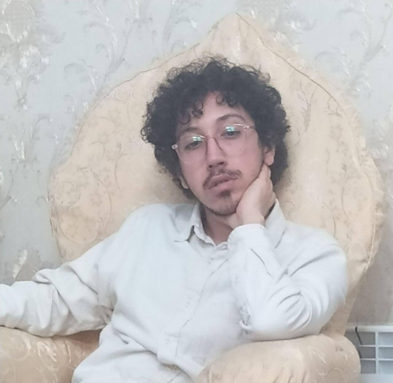 امیرمحمد خوش اقبال با تودیع وثیقه آزاد شد