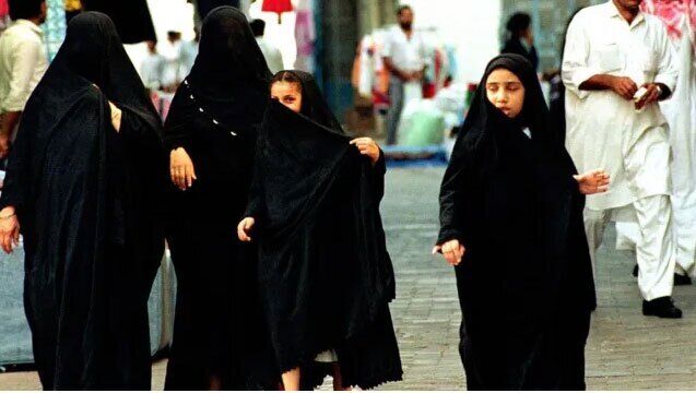 واردات چادر مشکی تسهیل می‌شود