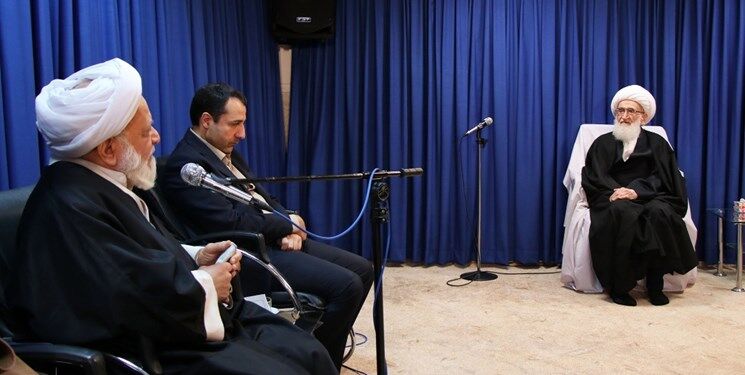 دریافت پول برای تأخیر ادای قرض، حرام است
