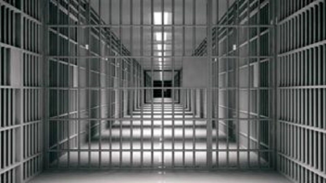 درخواست کمک پیرزن بی‌سرپرست برای آزادی فرزند