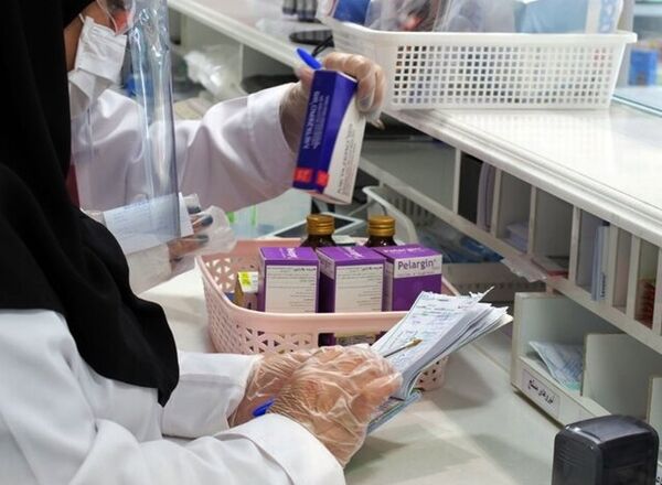 گزارش روزنامه اعتماد از کمبود و نایاب شدن داروهای اعصاب و روان در داروخانه‌ها / شریعت: هیچ‌وقت وضعیت تا این حد بد نبوده است