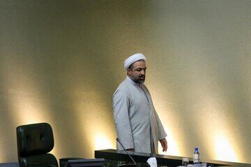 ماجرای دستگیری برادرزاده حمید رسایی چه بود؟ کاظم جلالی: پدر فرمانده نیروی انتظامی را برای آزاد کردن بردارزاده اش درآورد!