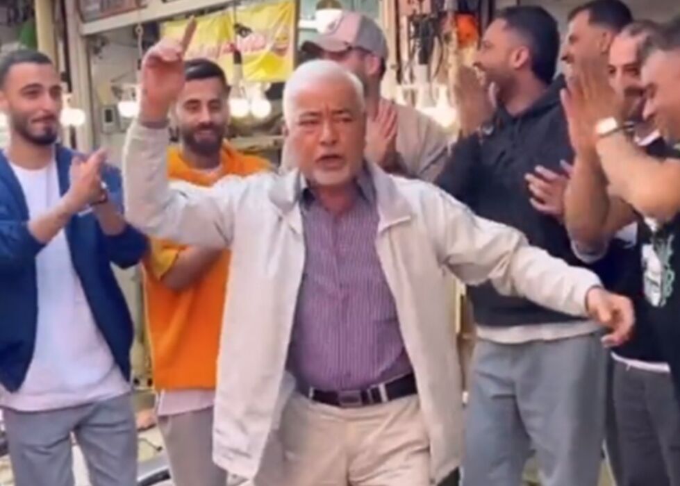 مردم رقص پیرمرد رشتی را دوست داشتند چون خیلی می‌فهمند و ایمان دارند؛ یک عده مدیر نادان ارزش و معنای رفتار صادق بوقی را نفهمیدند!