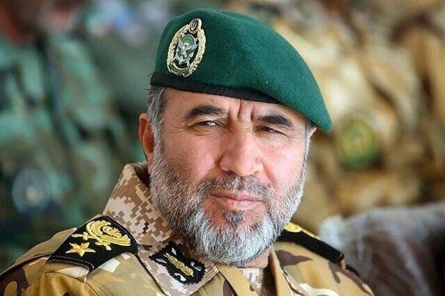 ببینید| استقبال هیات روسی از فرمانده نیروی زمینی ارتش در فرودگاه مسکو