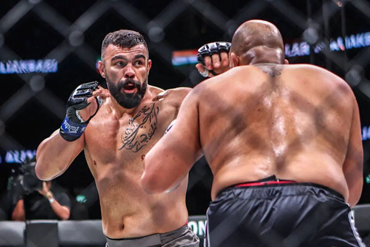 نبرد امیر علی اکبری فایتر سنگین وزن ایرانی با ستاره سابق UFC در گام قهرمانی