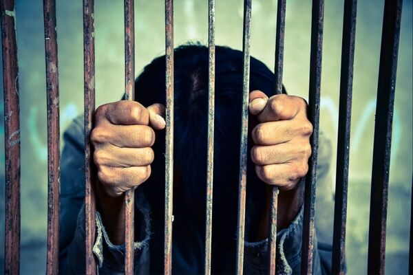 سارق سریالی: نتوانستم پلیس شوم، مامور قلابی شدم