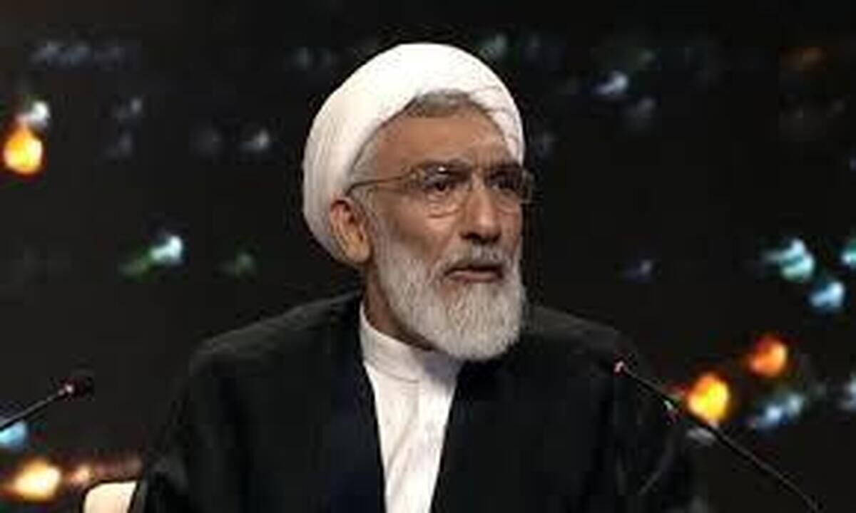 کنایه سنگین پورمحمدی به زاکانی؛ نفت را ارزانتر فروختیم و تازه پولش را هم نگه میدارد تا آقای زاکانی برود از همانجا قرارداد ببندد!