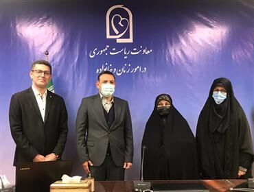 درمورد ورود زنان به ورزشگاه‌ها، جلساتی در حال برگزاری است