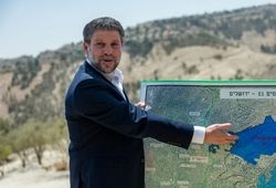 وزیر دارایی اسرائیل: توافق با ایران بد است/ ترامپ از منافع کشور خودش محافظت می‌کند و ما از منافع خودمان/ باید بدانیم که چگونه این بحران را مدیریت کنیم