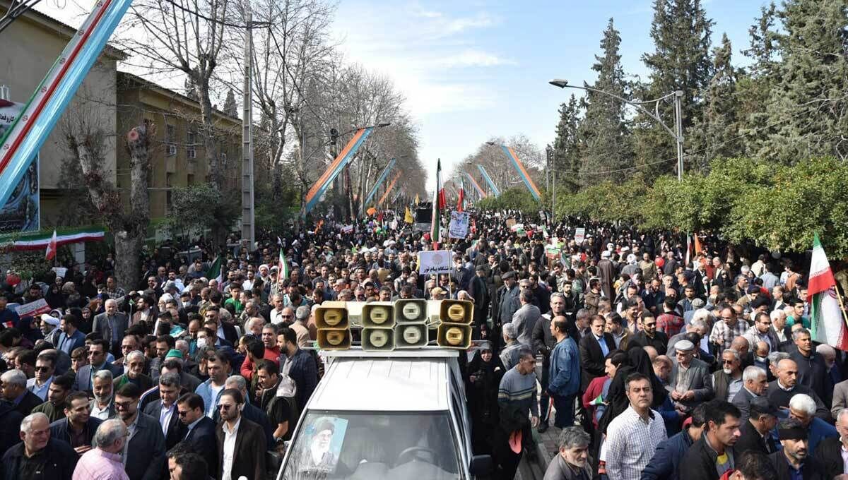 ادعای عجیب یک روزنامه؛ مردم همین که درک کنند کار نظام و انقلاب لنگ حضور در انتخابات است پای کار خواهند آمد!