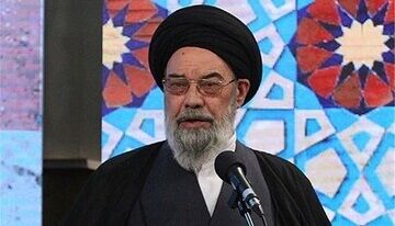 حضور روحانیون در دستگاه های دولتی یک ضرورت است