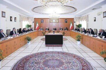 پزشکیان: صرفه‌جویی بنزین را از خودمان شروع می‌کنیم/ مخالفت با طرح مجلس به دلیل مهاجرت نخبگان