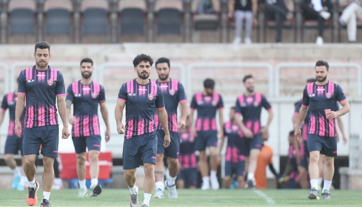 خیال گل‌محمدی در آستانه دربی راحت شد