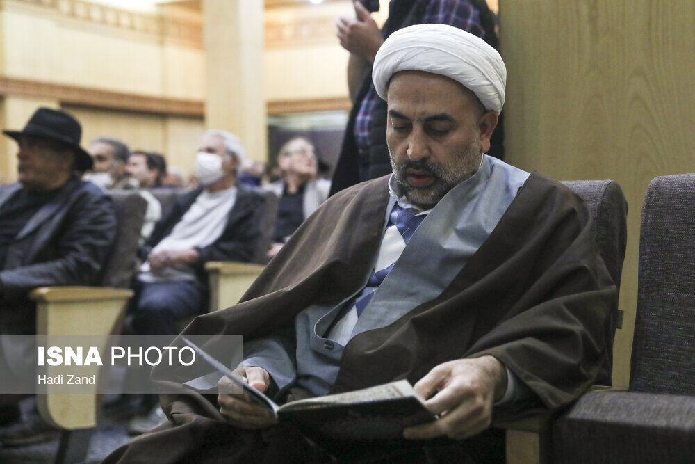 انتقادات زائری از شیوه‌های امر به معروف:خداوند می‌فرماید برای بندگان من بهشت و جهنم تعیین نکنید 