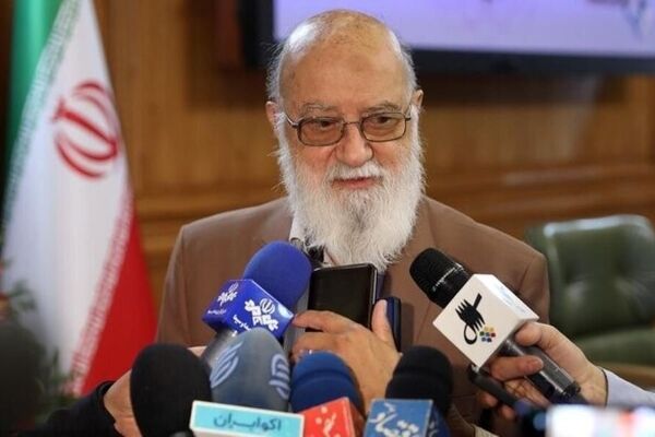 چمران: درخواست استیضاح شهردار تهران خلاف قانون نیست/ باید مصالح عمومی کشور در نظر گرفته شود