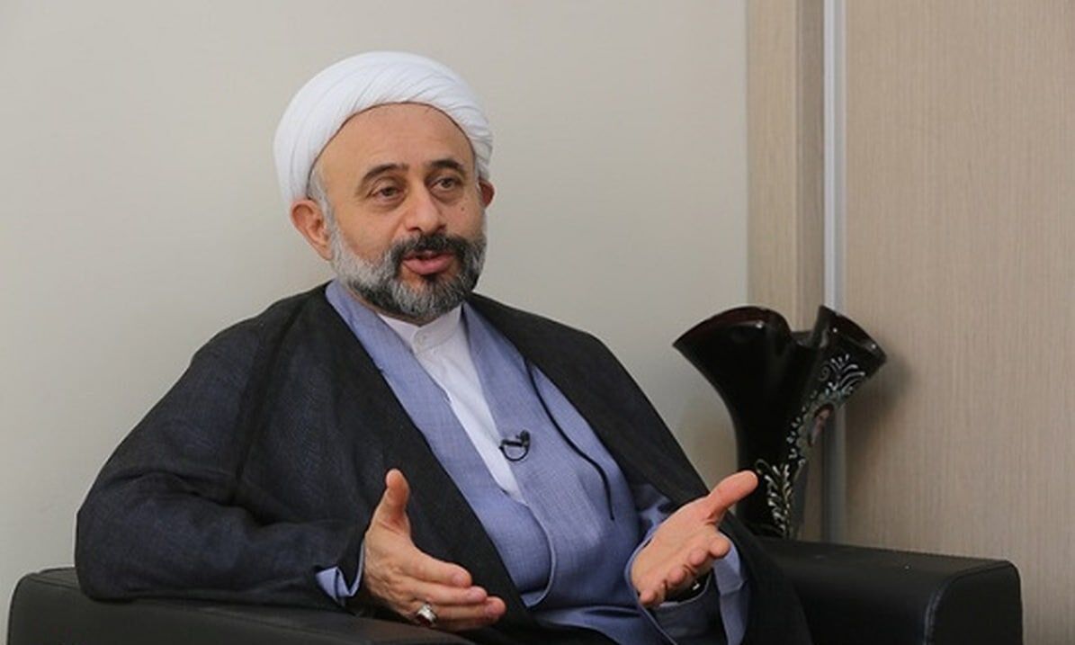 با پول مردم موکب می‌زنیم اما مردم «بدبخت» بخواهند همان منطقه خانه کوچک اجاره کنند باید ۵۰۰ میلیون بدهند
