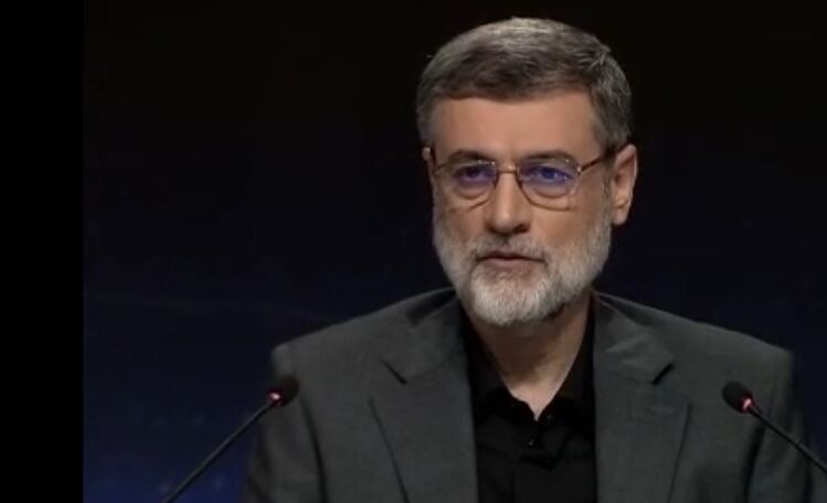 مناظره | قاضی‌زاده هاشمی: آقای پزشکیان، صحنه گردان ستاد شما روحانی است